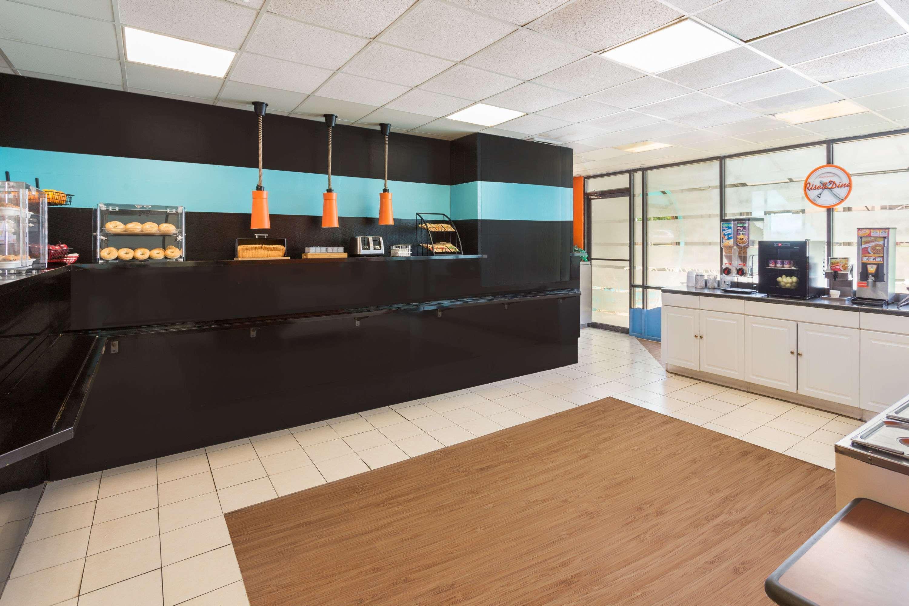 Howard Johnson By Wyndham Hotel Norge
