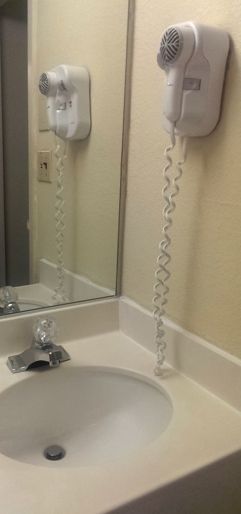 Howard Johnson By Wyndham Hotel 2*